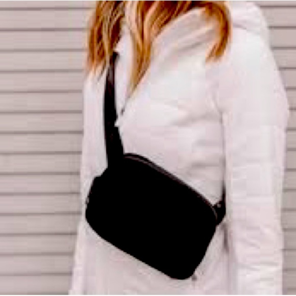 Lululemon 2L Belt Bag